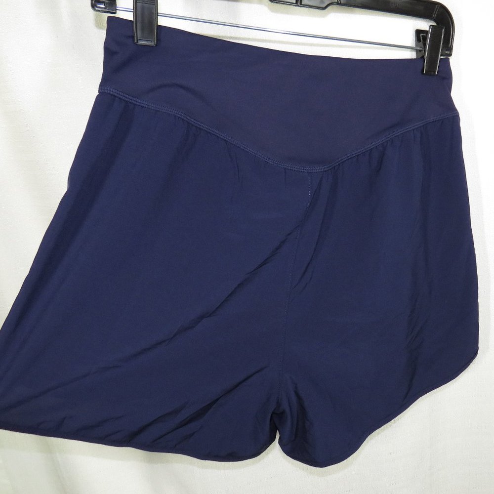 NWT Halara Breezeful Navy High Waisted Quick Dry Shorts, Pockets